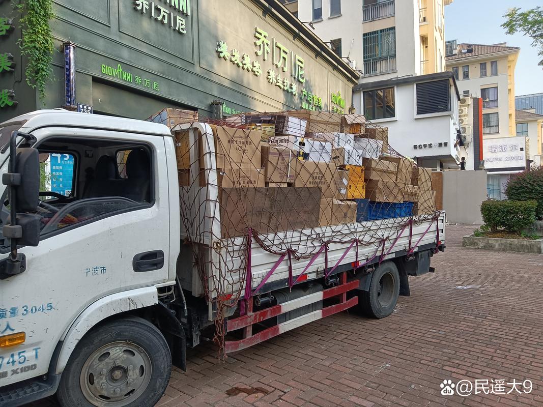 承接:公司单位工厂搬迁,居民学校搬家,货物装卸运输,空调移机,回收